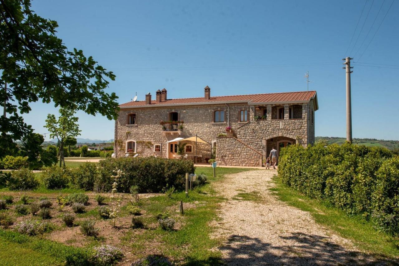 Masseria Fontana Dei Fieri Pietrelcina Εξωτερικό φωτογραφία