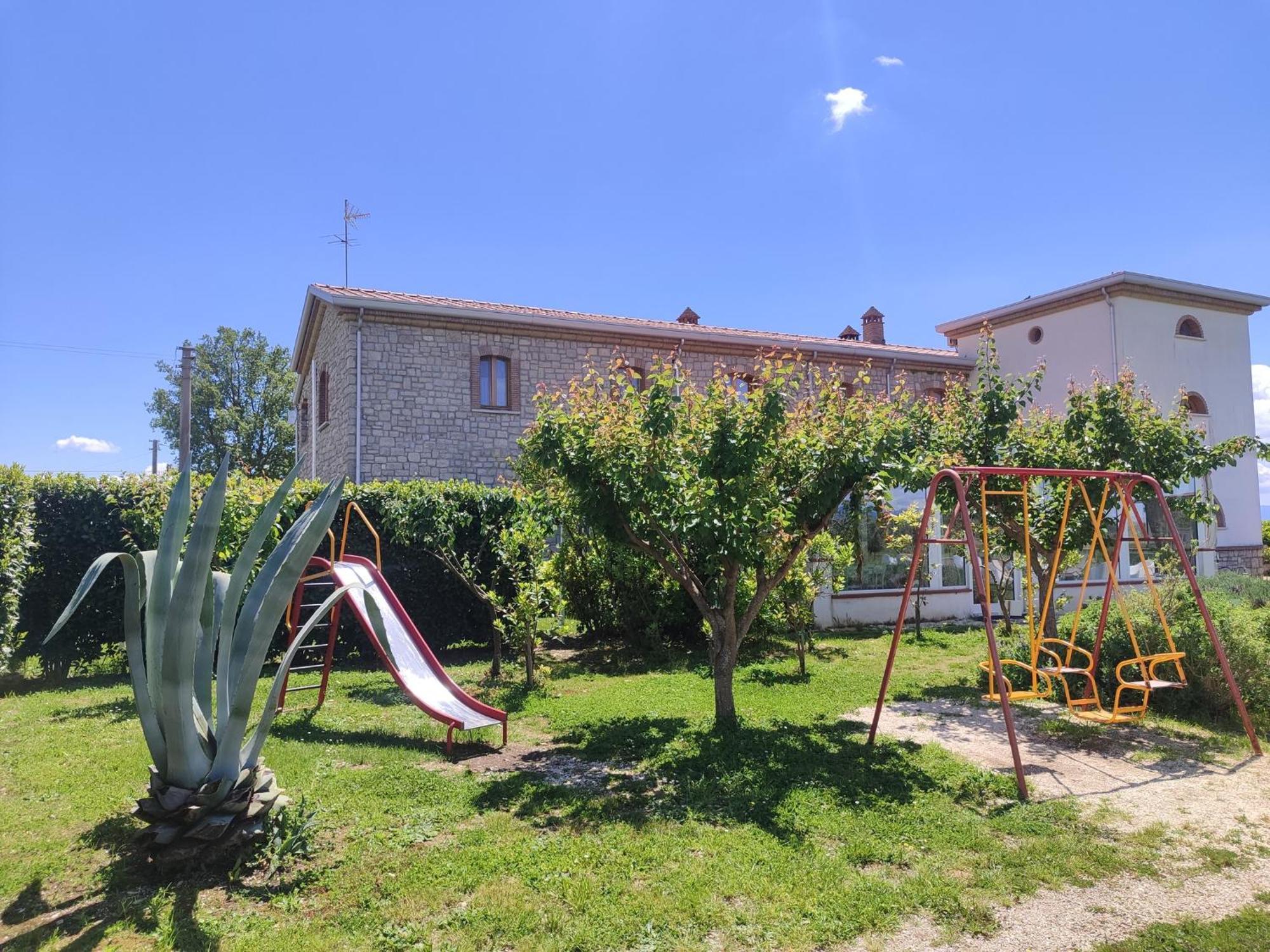 Masseria Fontana Dei Fieri Pietrelcina Εξωτερικό φωτογραφία