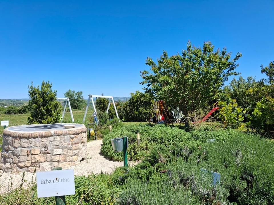 Masseria Fontana Dei Fieri Pietrelcina Εξωτερικό φωτογραφία