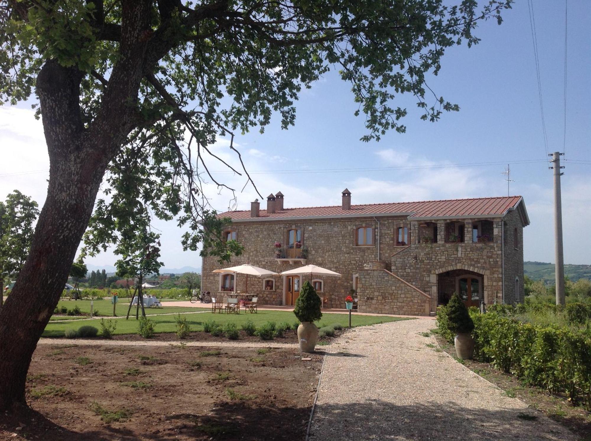 Masseria Fontana Dei Fieri Pietrelcina Εξωτερικό φωτογραφία