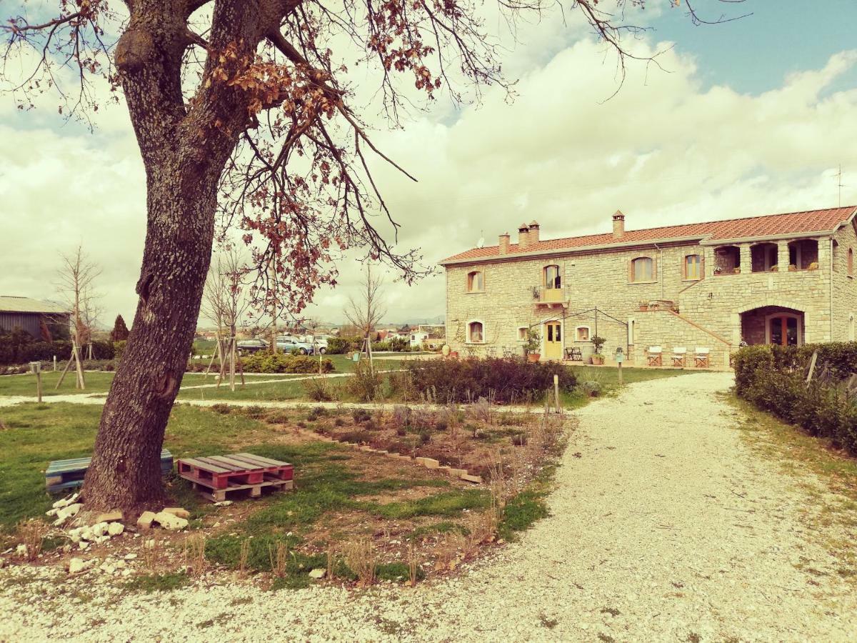 Masseria Fontana Dei Fieri Pietrelcina Εξωτερικό φωτογραφία